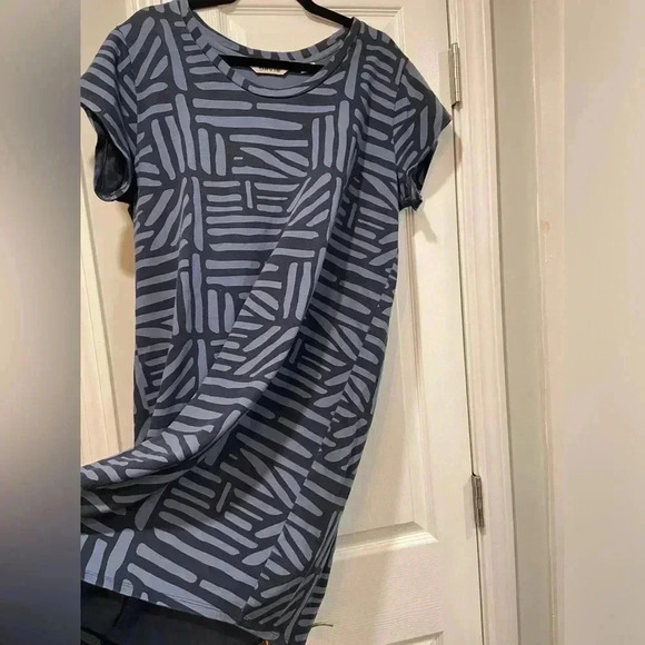 Orvis Crew Neck Short Sleeve Geometric Pattern Blue Tee Shirt Dress Size L - Picture 2 of 9